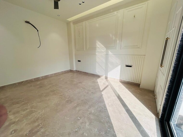Room, sushant lok i 3 Bedroom 215 Sq.Yd. Builder Floor In Sushant Lok I Gurgaon 10469231