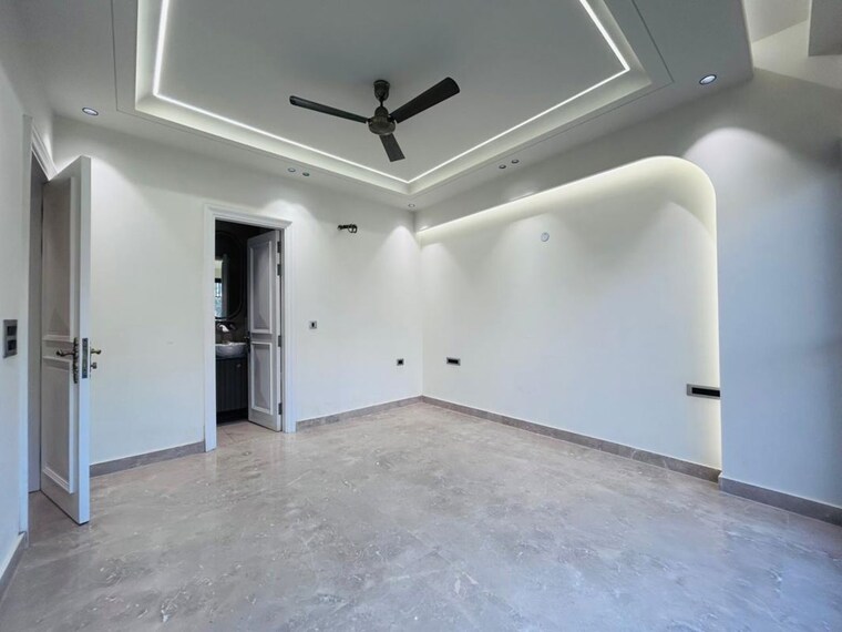 Room, sushant lok i 3 Bedroom 215 Sq.Yd. Builder Floor In Sushant Lok I Gurgaon 10469231