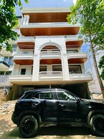 3 BHK 215 Sq.Yd. Builder Floor in Sushant Lok I