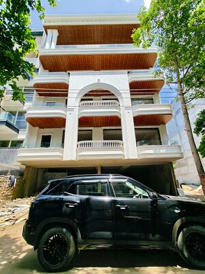 3 BHK Builder Floor For Sale in Sushant Lok I