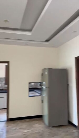 Furnished Amenities in 2 BHK Apartment at Malviya Nagar – for Rent