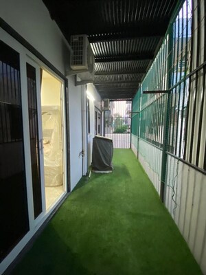 Balcony in 2 BHK Builder Floor at Palam Vihar Residents Association, Palam Vihar – for Rent