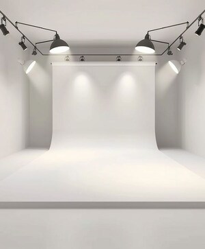 Room in  Shop at Green Park – for Rent