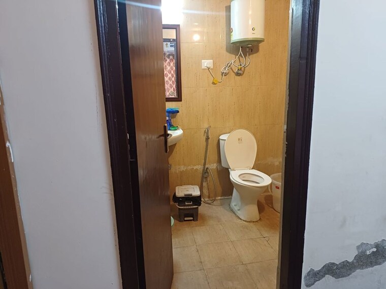 Bathroom, gayatri-aura 3 Bedroom 1560 Sq.Ft. Apartment In Sector 1 Greater Noida Greater Noida 10469269