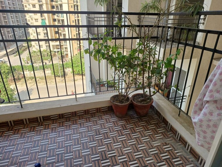 Balcony, gayatri-aura 3 Bedroom 1560 Sq.Ft. Apartment In Sector 1 Greater Noida Greater Noida 10469269