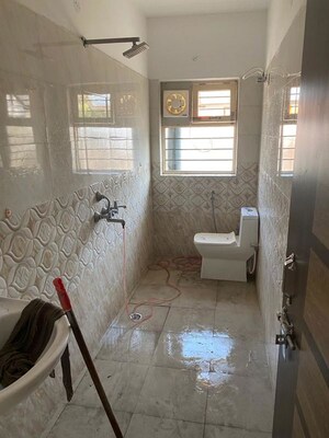 Parking in 1 BHK Apartment at Ansal Palam Triangle, Palam Vihar Extension – for Rent
