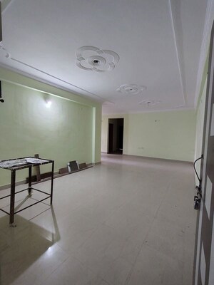 Room in 3 BHK Apartment at Morabadi – for Sale