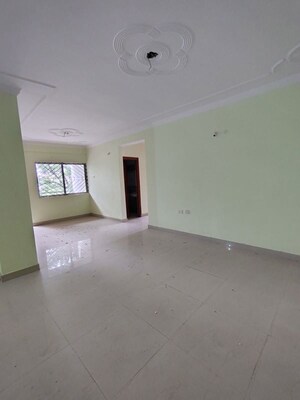Room in 3 BHK Apartment at Morabadi – for Sale