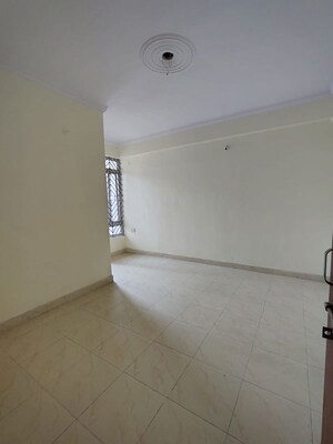 Room in 3 BHK Apartment at Morabadi – for Sale