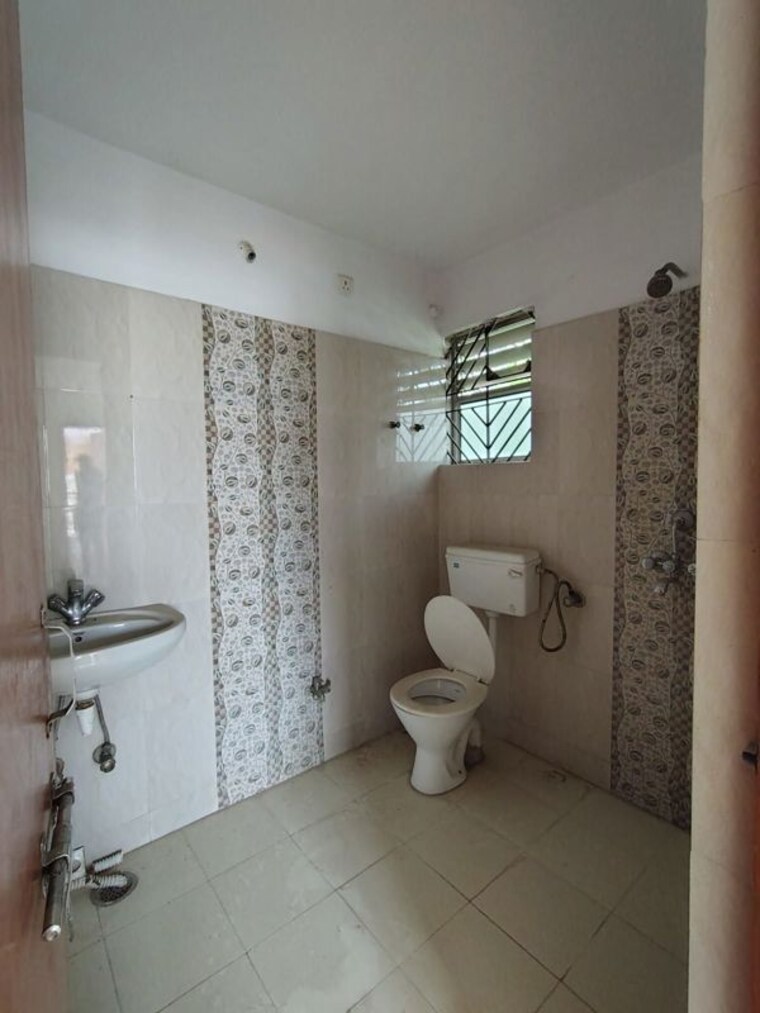 Bathroom, morabadi 3 Bedroom 1469 Sq.Ft. Apartment In Morabadi Ranchi 10469298
