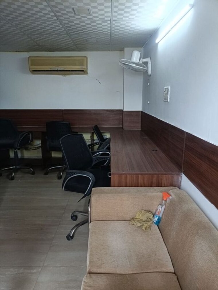 Team Area, sector 2 Commercial Office Space 700 Sq.Ft. In Sector 2 Noida 10469340