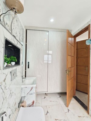 Bathroom in 1 RK Builder Floor at Vasant Kunj Enclave – for Rent