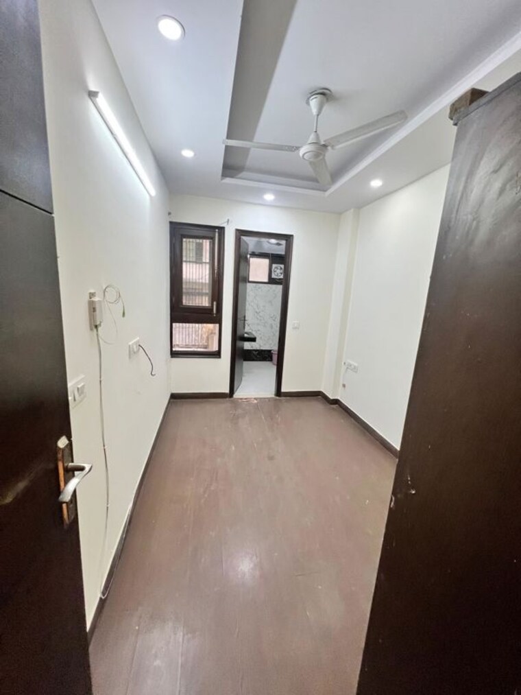 Room, naraina 3 Bedroom 125 Sq.Yd. Builder Floor In Naraina Delhi 10469439