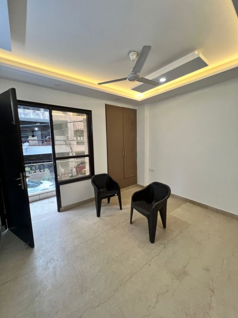 Room, naraina 3 Bedroom 125 Sq.Yd. Builder Floor In Naraina Delhi 10469439