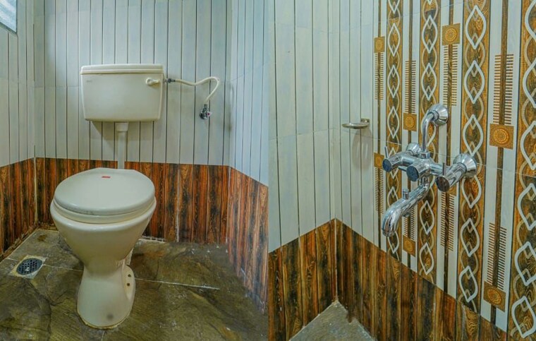 Bathroom, pratik-chs-thane 1 Bedroom 500 Sq.Ft. Apartment In Samata Nagar Thane 10469463