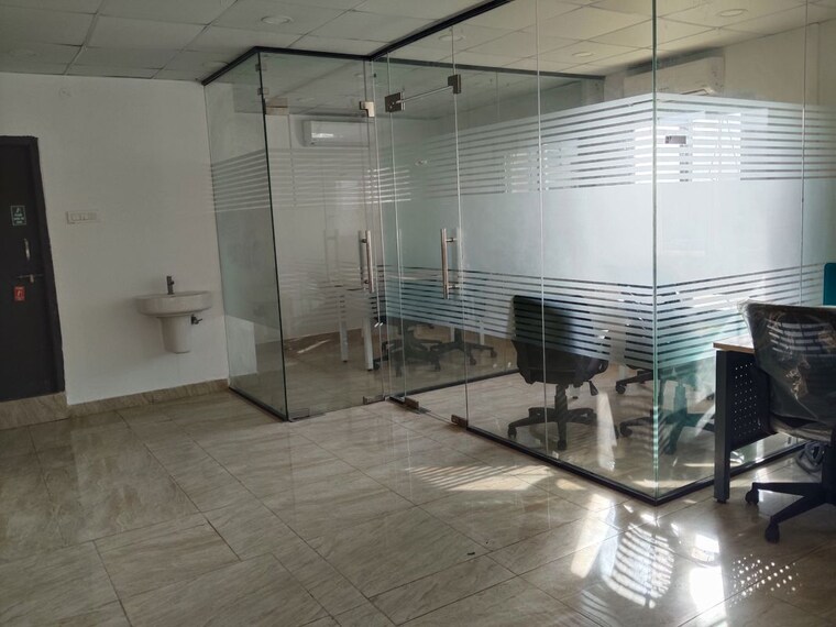 Parking, madhapur Commercial Office Space 1800 Sq.Ft. In Madhapur Hyderabad 10469437