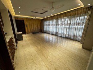 3 BHK Apartment For Rent in Bandra West