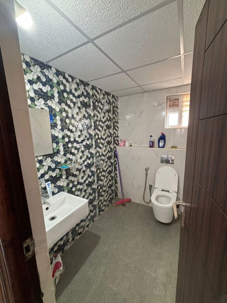 Bathroom, bm-magnolia-park 3 Bedroom 1560 Sq.Ft. Apartment In Whitefield Bangalore 10469486