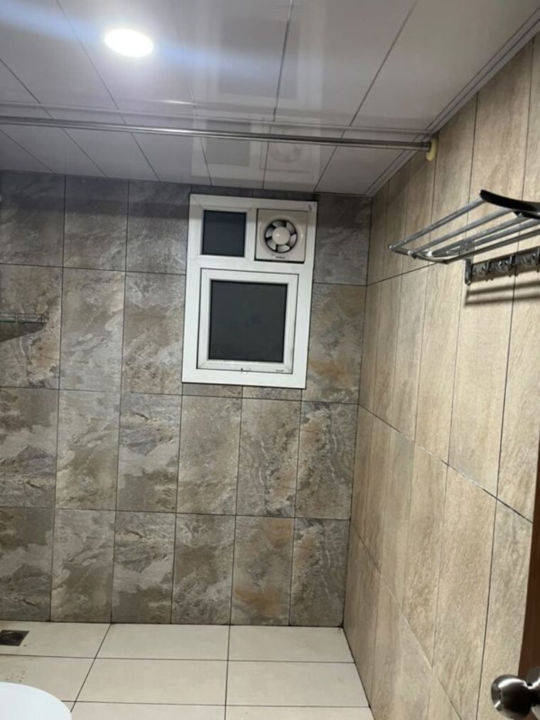 Bathroom, prestige-song-of-the-south-phase-2 3 Bedroom 1748 Sq.Ft. Apartment In Yelenahalli Bangalore 10448359