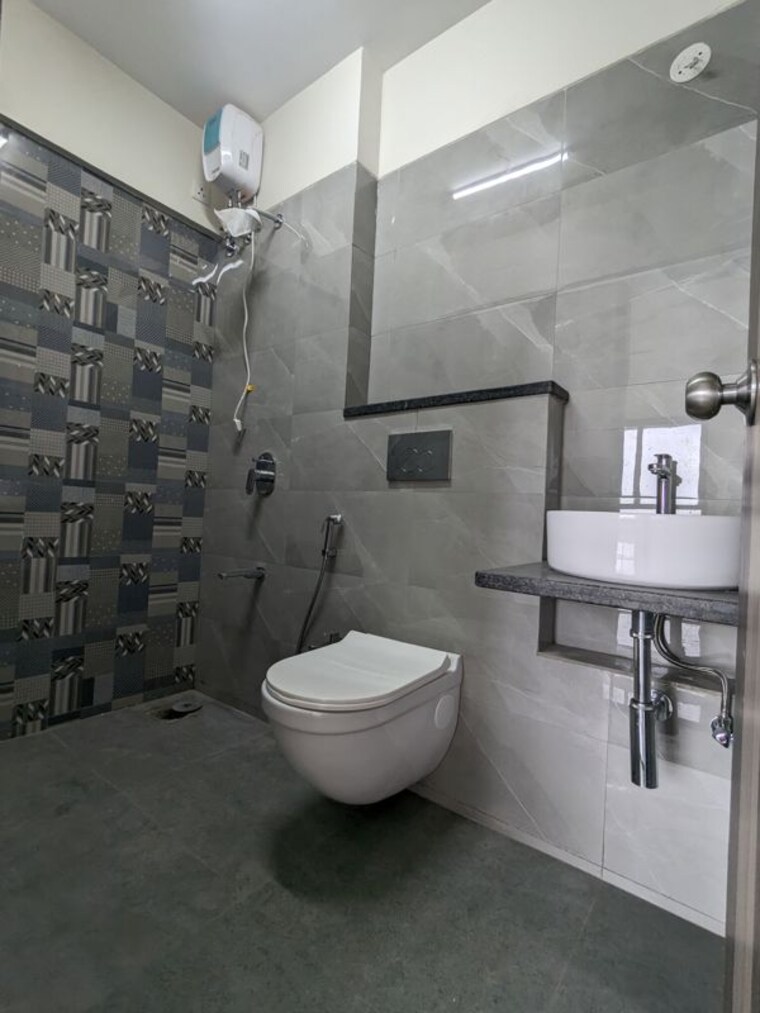 Bathroom, veena-smart-homes 2 Bedroom 600 Sq.Ft. Apartment In Kandivali West Mumbai 10469542