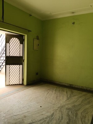 Room in 2.5 BHK Villa at Sector 23 – for Rent