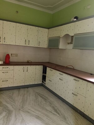 Kitchen in 2.5 BHK Villa at Sector 23 – for Rent