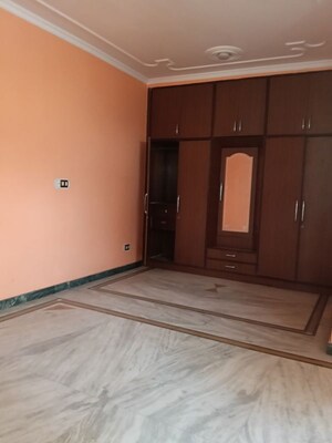 2.5 BHK Villa For Rent in Sector 23