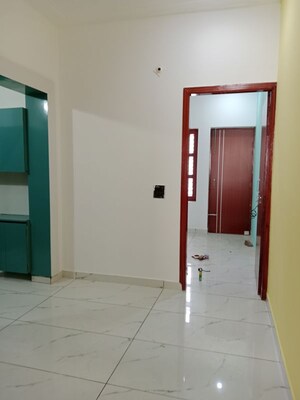 2 BHK Builder Floor For Rent in Sector 18