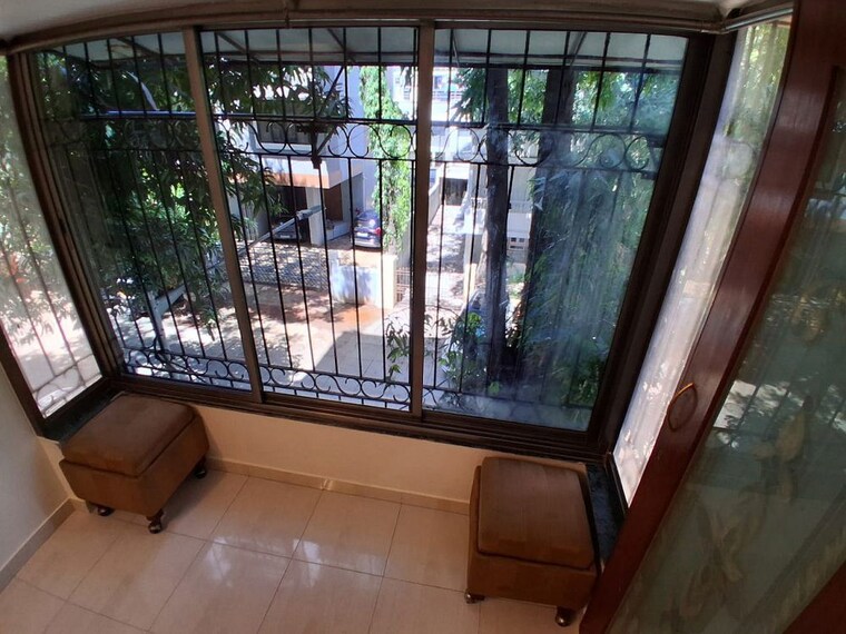Balcony, khar west 2 Bedroom 700 Sq.Ft. Apartment In Khar West Mumbai 10469577
