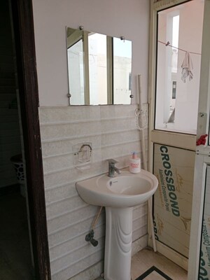 Bathroom in 1 RK Builder Floor at Ansals Sushant City – for Rent