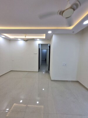 Room in 2 BHK Apartment at Happy Valley, Manpada – for Rent
