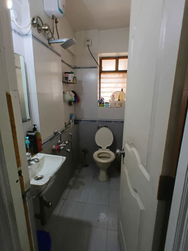 Bathroom, luv-kush-tower 1 Bedroom 546 Sq.Ft. Apartment In Chembur Mumbai 10469645