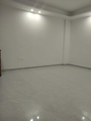 Room in 1 BHK Builder Floor at Neb Sarai – for Rent