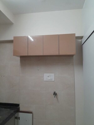 Furnished Amenities in 2 BHK Apartment at Borivali East – for Rent
