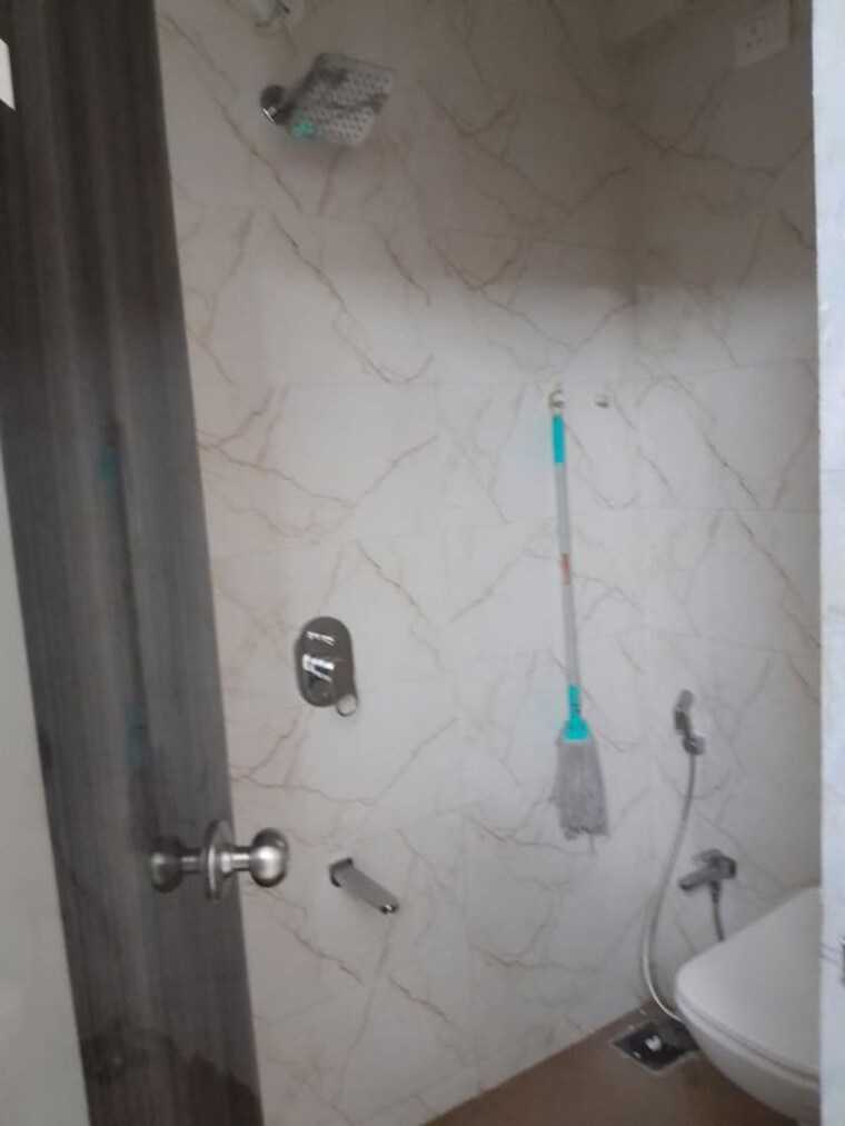 Bathroom, borivali east 2 Bedroom 600 Sq.Ft. Apartment In Borivali East Mumbai 10469678