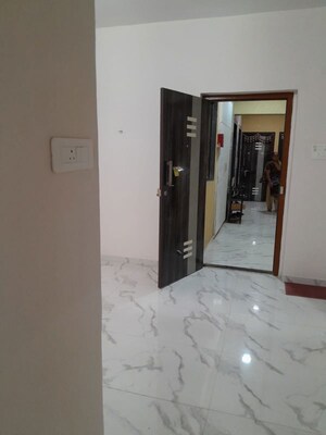 Room in 2 BHK Apartment at Borivali East – for Rent