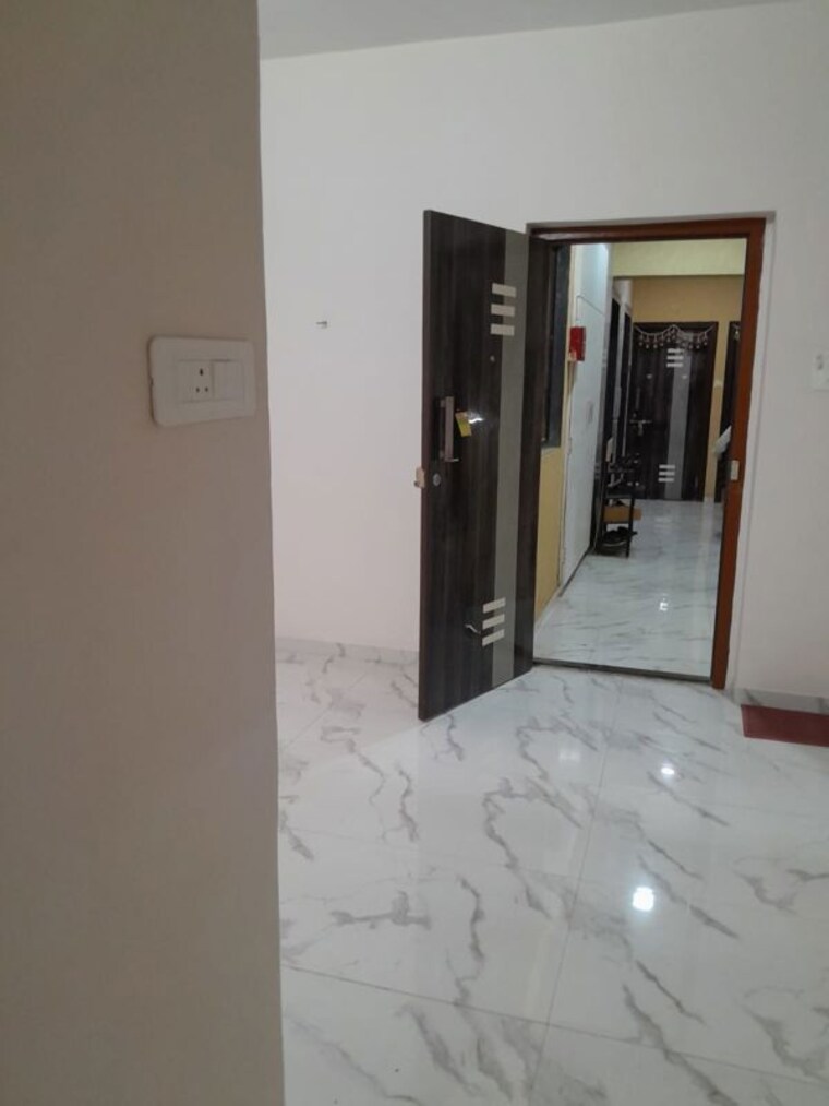 Room, borivali east 2 Bedroom 600 Sq.Ft. Apartment In Borivali East Mumbai 10469678