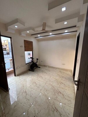 Bedroom in 1 RK Builder Floor at Bhargava Palace, Sector 12 – for Rent