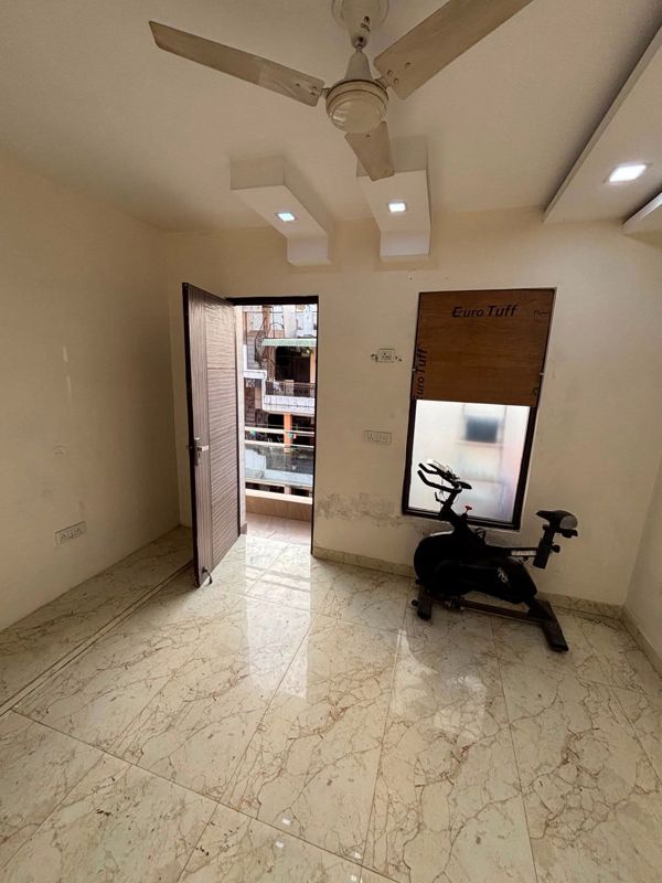 1 Rk  + Pooja Room 700 Sq.Ft. Builder Floor in Bhargava Palace