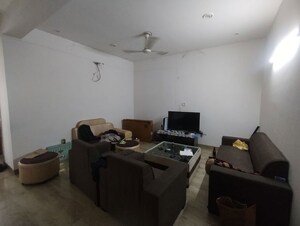 Team Area in 2.5 BHK Builder Floor at RWA Apartments Sector 20, Sector 20 – for Rent