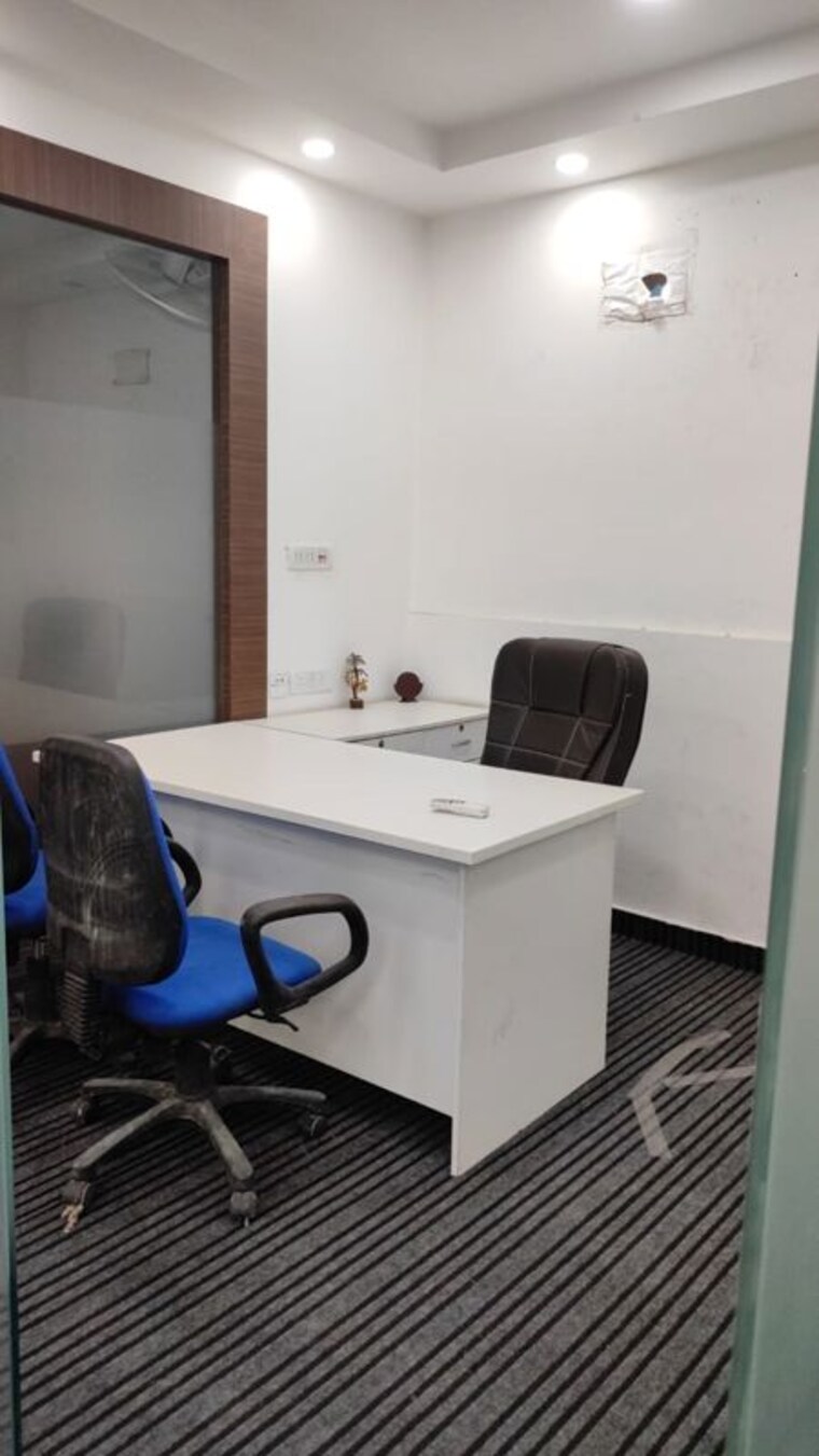 Team Area, sector 63 Commercial Office Space 2850 Sq.Ft. In Sector 63 Noida 10469718