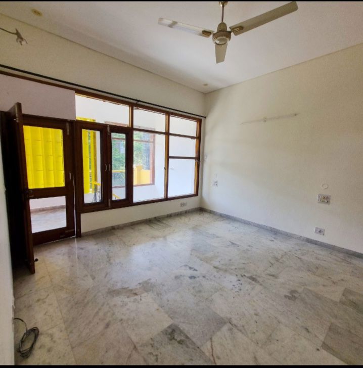 2 BHK + Pooja Room 250 Sq.Yd. Builder Floor in Omaxe New Chandigarh