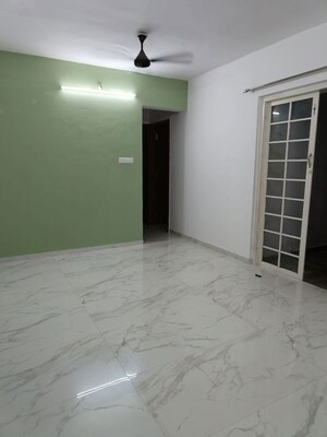 Room in 1 BHK Apartment at Kishor Platinum Towers, Wakad – for Rent