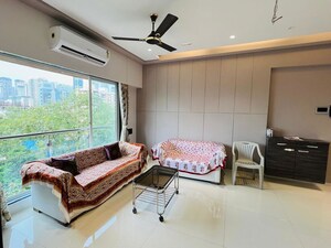 Living Room in 2 BHK Apartment at Dadar East – for Rent