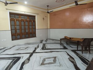 Bedroom in 2 BHK Villa at Alaknanda Apartment Gomti Nagar, Gomti Nagar – for Rent