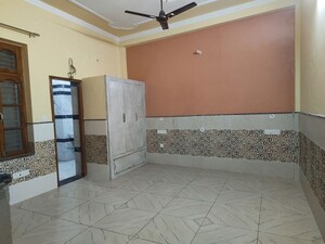 Bathroom in 2 BHK Villa at Alaknanda Apartment Gomti Nagar, Gomti Nagar – for Rent