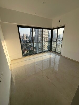 Room in 3 BHK Apartment at Runwal Nirvana, Parel – for Rent