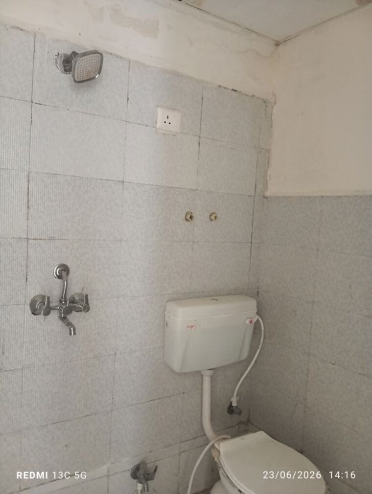 Bathroom, bedarwals-sixty-three-golf-drive 2 Bedroom 1100 Sq.Ft. Apartment In Sector 63 Gurgaon 10469794