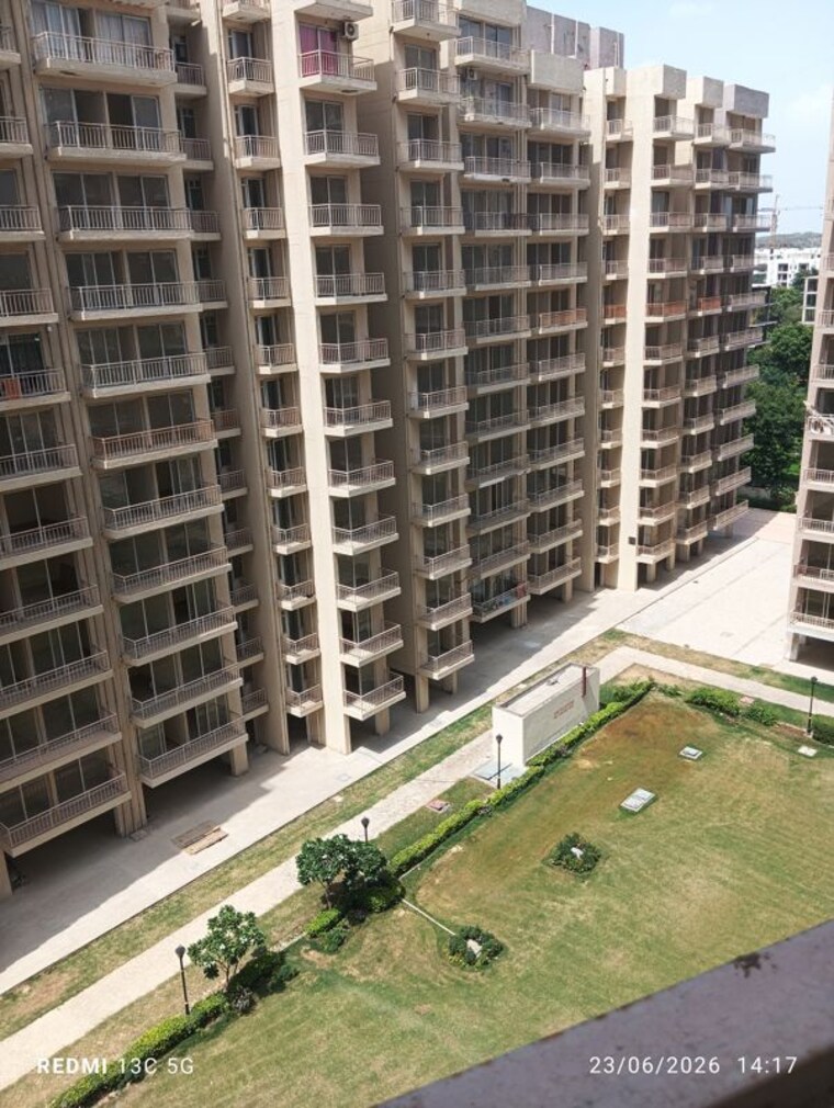 Balcony, bedarwals-sixty-three-golf-drive 2 Bedroom 1100 Sq.Ft. Apartment In Sector 63 Gurgaon 10469794