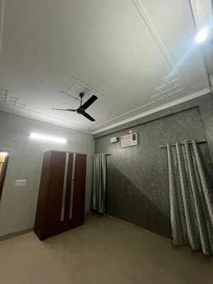 Room in 3 BHK Builder Floor at Canal Road – for Rent